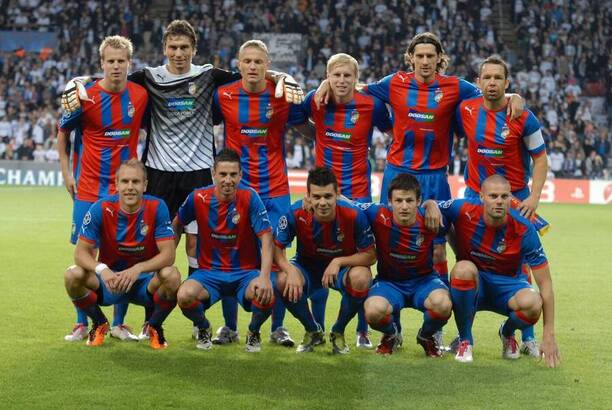 Hráči Viktorie Plzeň před zápasem v Kodani