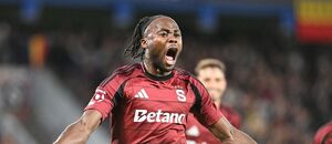 Emmanuel Uchenna se raduje z gólu proti Dukle Emmanuel Uchenna se raduje z gólu proti Dukle