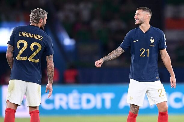 Theo (vlevo) a Lucas Hernándezovi v zápase francouzské reprezentace