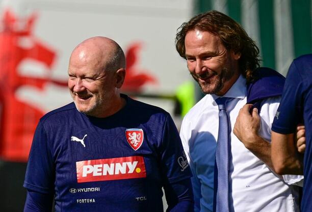 Ivan Hašek s Pavlem Nedvědem mohou hýřit po výhře v Podgorici dobrou náladou