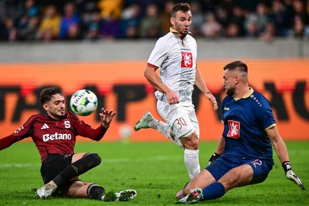 Adam Zadražil při jednom z dílů své kouzelnické šou