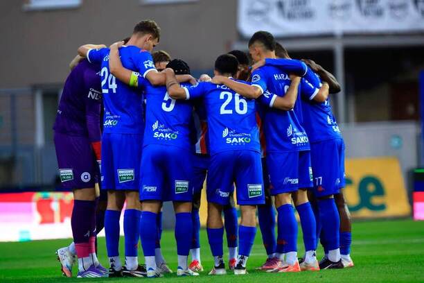 Fotbalisté Artisu Brno před zápasem proti béčku Sparty