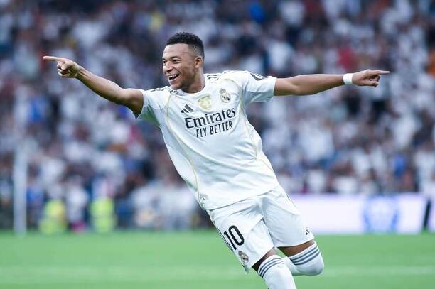 Kylian Mbappé slaví gól do sítě Espanyolu