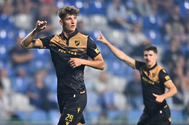 9. kolo Chance Ligy 2025/26: Na fotce Jakub Pira (vlevo) z Baníku Ostrava v duelu proti Mladé Boleslavi