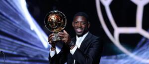 Novým držitelem Zlatého míče se stal Ousmane Dembélé