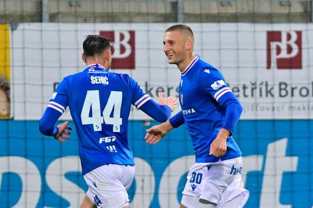 Radost Ondřeje Kričfalušiho z gólu proti Českým Budějovicím ve 3. kole MOL Cupu