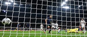 Lautaro Martínez střílí třetí branku Interu