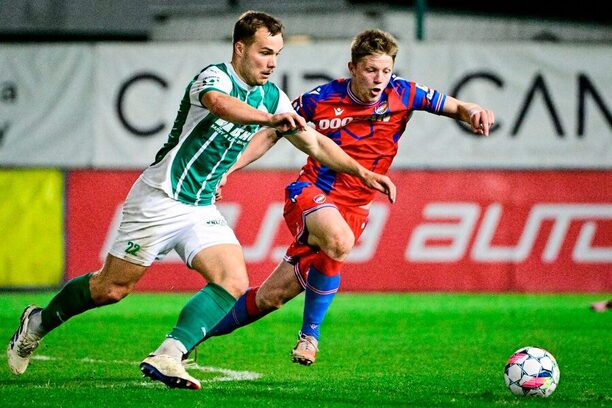 Zleva Jan Vondra z Bohemians a Lukáš Červ z Plzně