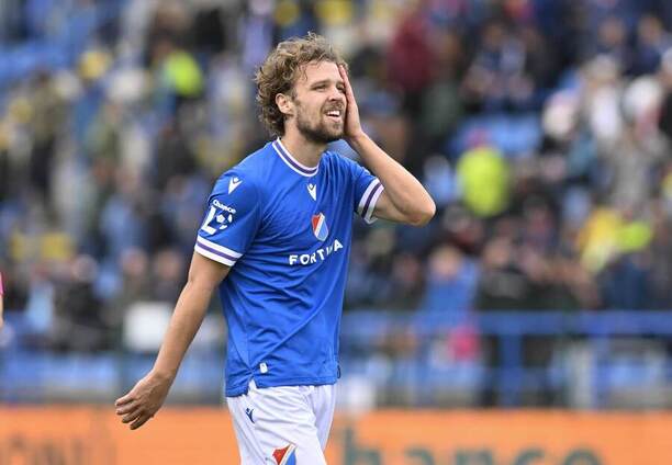 Alexander Munksgaard z Baníku Ostrava ve střetnutí proti Zlínu