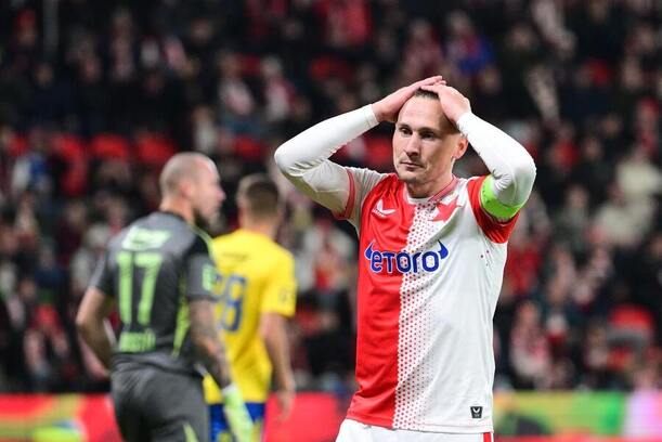 Jan Bořil při nevydařeném duelu Slavie se Zlínem