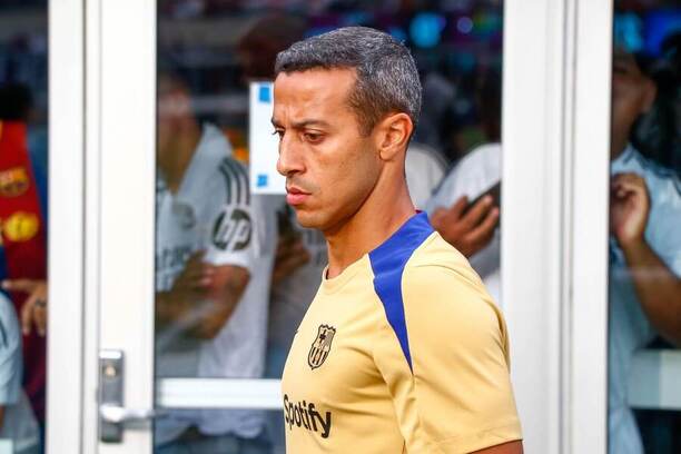 Thiago Alcantara si dnes bude muset na lavičce Barcelony poradit bez Hansiho Flicka Thiago Alcantara si dnes bude muset na lavičce Barcelony poradit bez Hansiho Flicka