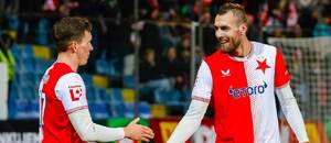 Lukáš Provod s Tomášem Chorým se radují z branky vstřelené Zlínu Lukáš Provod s Tomášem Chorým se radují z branky vstřelené Zlínu