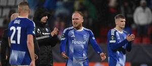 2. kolo KL 2025/26: Zleva na snímku olomoučtí hráči Jan Král, Jáchym Šíp a Matěj Mikulenka