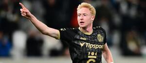 Tom Slončík z Hradce Králové slaví svůj gól do sítě Slovácka