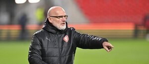 Trenér Michal Bílek během přípravy se Srbskem