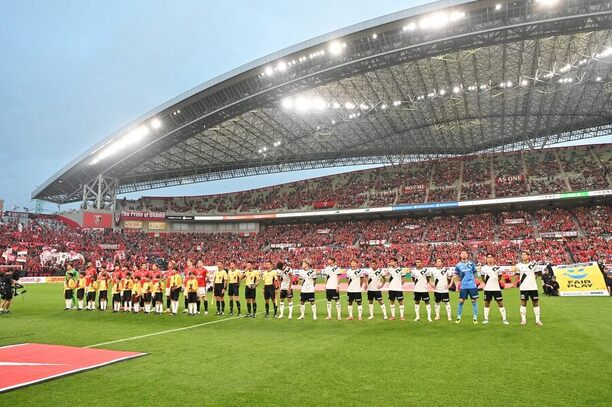 Japonská fotbalová liga se hraje systémem jaro-podzim