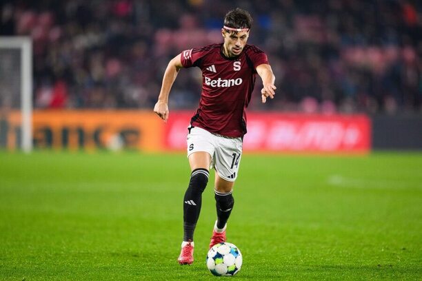 Sparťan Veljko Birmančević během utkání s Teplicemi