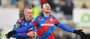 Matěj Valenta z Plzně se raduje z gólu