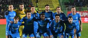 Hráči Craiovy před zápasem rumunské ligy