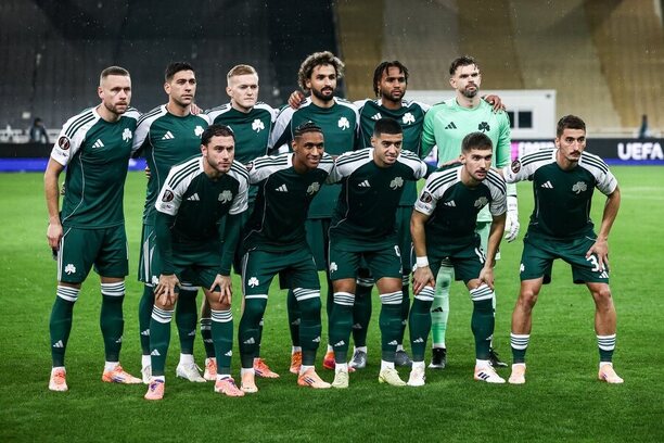Fotbalisté Panathinaikosu před zápasem 5. kola Evropské ligy 2025–26