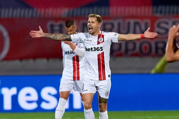 Mandi z Lincolnu Red Imps