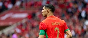 Achraf Hakimi během utkání Maroka s Tanzánií