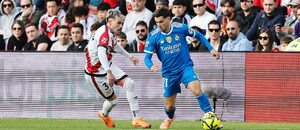 Pep Chavarría a Brahim Díaz v podzimním duelu Rayo Vallecano vs. Real Madrid