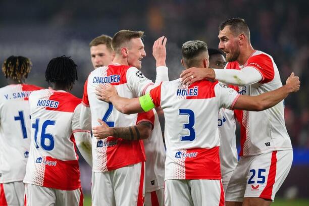 Slavii chybí většina stoperů