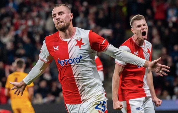 Tomáš Chorý se raduje z&nbsp;branky, Slavia - Dukla 2:0