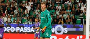 Gólman Bragy Lukáš Horníček v utkání Primeira Ligy proti Sportingu