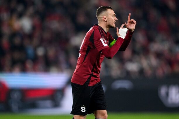 Lukáš Haraslín během prohry Sparty v&nbsp;derby se Slavií