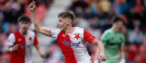 Obránce Eliáš Piták letos pravidelně nastupuje za Slavii B