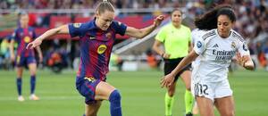 Caroline Graham Hansen and Yasmim Ribeiro v ženském El Clásicu