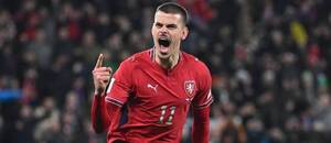 Jan Kliment poslal úspěšnou penaltouČechy do souboje s Dánskem. Projdou svěřenci Miroslava Koubka na závěrečný turnaj?