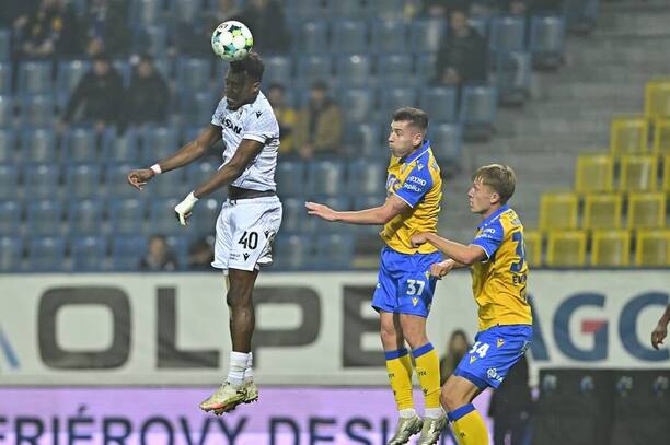 Sampson Dweh z&nbsp;Plzně, Daniel Mareček z&nbsp;Teplic, Nojus Audinis z&nbsp;Teplic