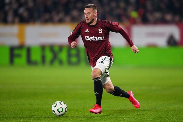 Pavel Kadeřábek během prohry Sparty s&nbsp;Alkmaarem