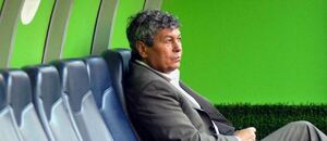 Mircea Lucescu na lavičce Galatasaraye