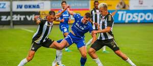 Fotbalisté Táborska a Českých Budějovic se letos utkali v 9. kole, kdy zvítězil modro-bílý celek