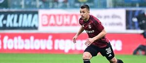 Sparťan Hugo Sochůrek během zápasu v Teplicích