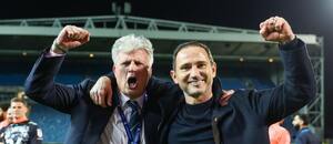 Majitel Doug King a trenér Frank Lampard slaví postup Coventry