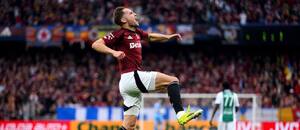 Sparťan Jan Kuchta slaví gól do sítě Jablonce