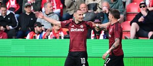 Sparťan Jan Kuchta slaví gól do sítě Slavie