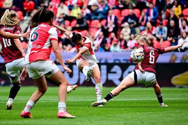 Ženské derby přináší také krásné branky