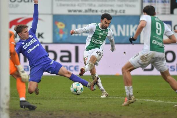 Jablonec se ve finále MOL Cupu střetne s&nbsp;Karvinou. Sledujte zápas od 18 hodin