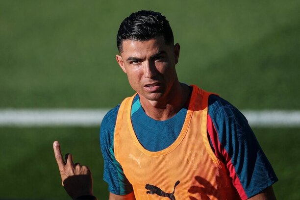 Cristiano Ronaldo je druhým nejstarším borcem na šampionátu