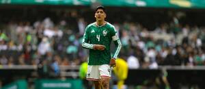 Edson Álvarez během výhry Mexika nad Jihoafrickou repubikou