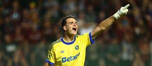 Brankář Sparty Jakub Surovčík během utkání v Mladé Boleslavi
