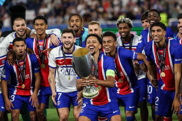 Fotbalisté PSG už získali Superpohár UEFA, dnes budou proti Lens usilovat i&nbsp;o ten domácí