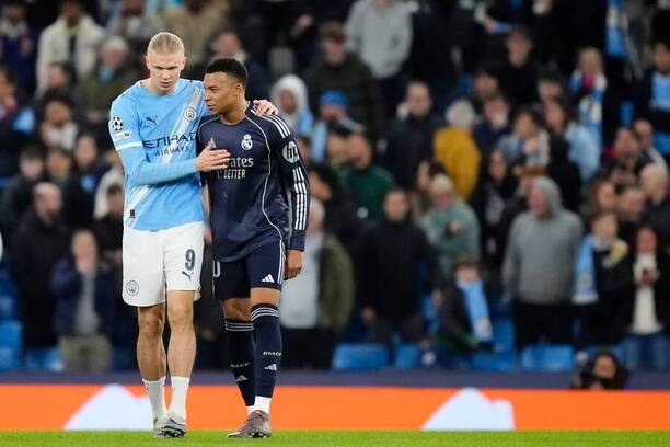 o trofej pro nejlepšího střelce budou usilovat i&nbsp;Erling Haaland a&nbsp;Kylian Mbappé