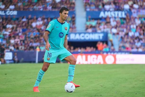 Rodri během výhry Barcelony nad Levante